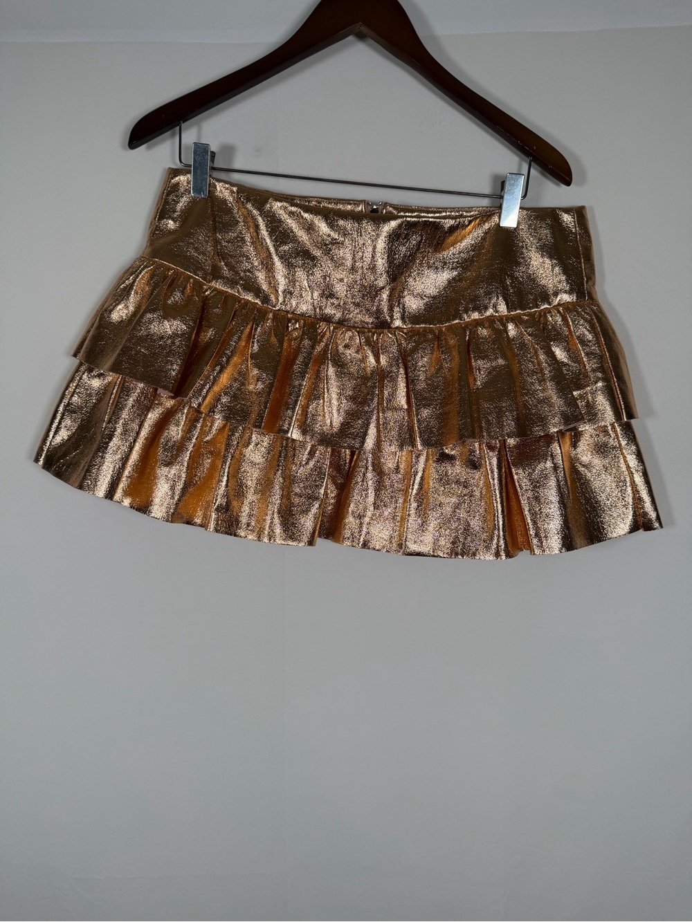 NWT Hello Molly Metallic Gold Ruffle Mini Skirt Festival, Rave, Concert